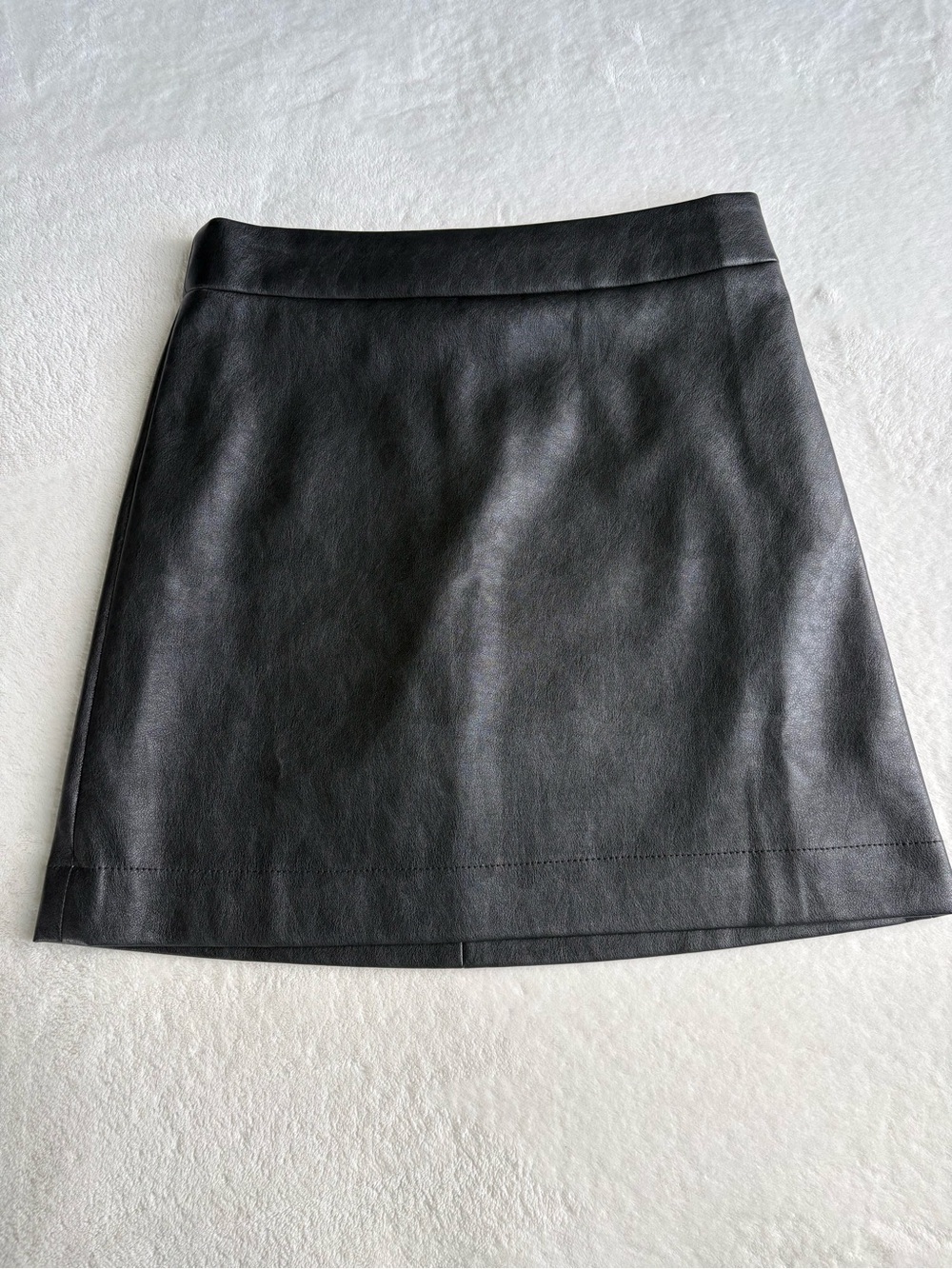 J.Crew Black Faux Leather A-Line Mini Skirt BC893 NWOT - Size 4